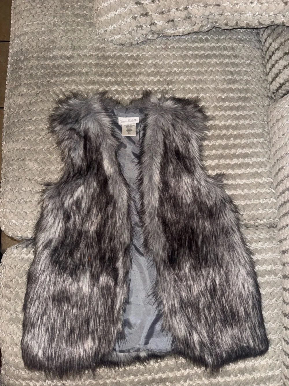 Jona Michelle Girls Faux Fur Vest in Gray and Black size xl 14/16